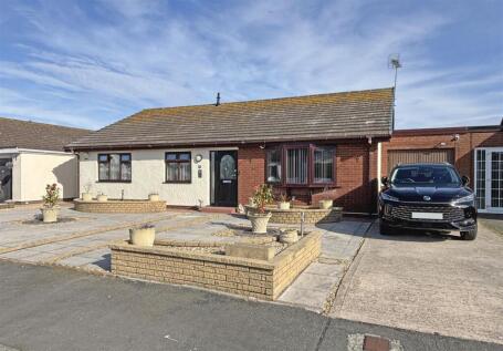 Maes Rhosyn, Towyn, Conwy, LL22