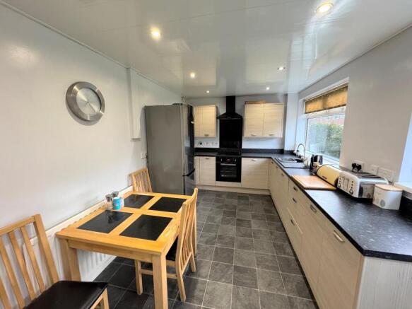 BREAKFAST KITCHEN