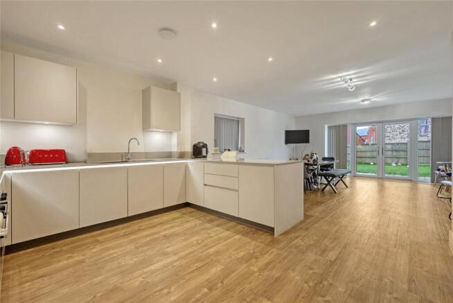 Kitchen/Dining Area