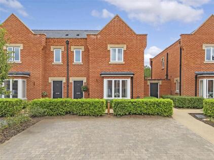 Danbury Palace Drive, Danbury, Chelmsford, CM3