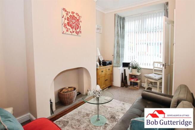 BAY FRONTED SITTING ROOM