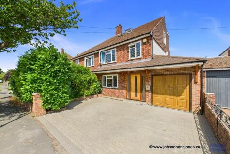 Thames Close, Chertsey, Surrey, KT16