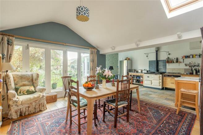Kitchen/Dining