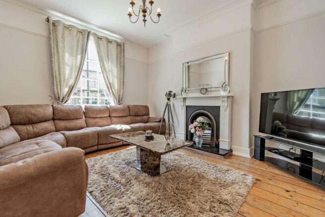 8556849-interior20-800.jpg