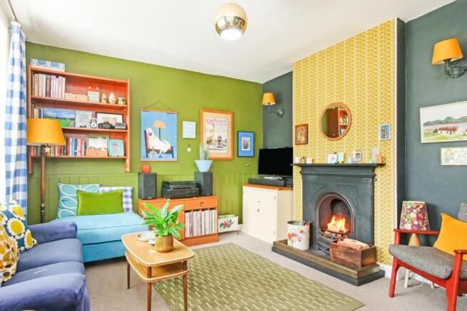Living Room 1.jpg