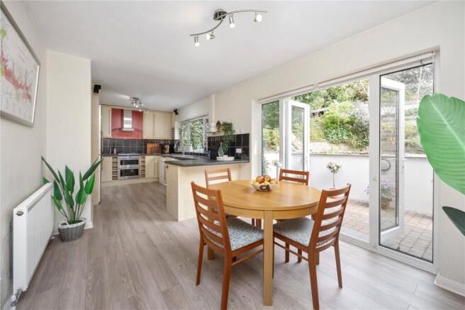 Kitchen/Dining