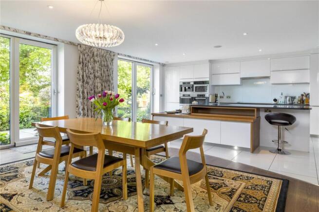 Kitchen/Dining