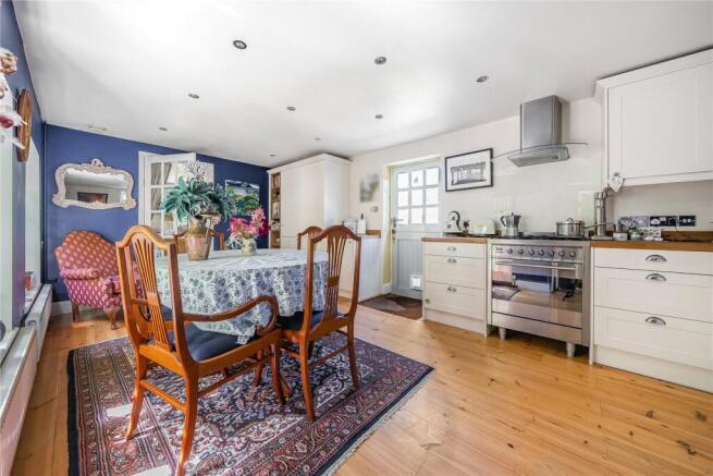 Kitchen/ Breakfast