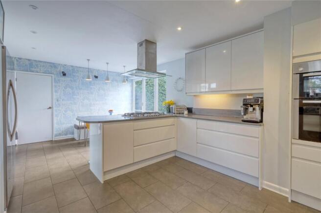 Kitchen/Breakfast Rm