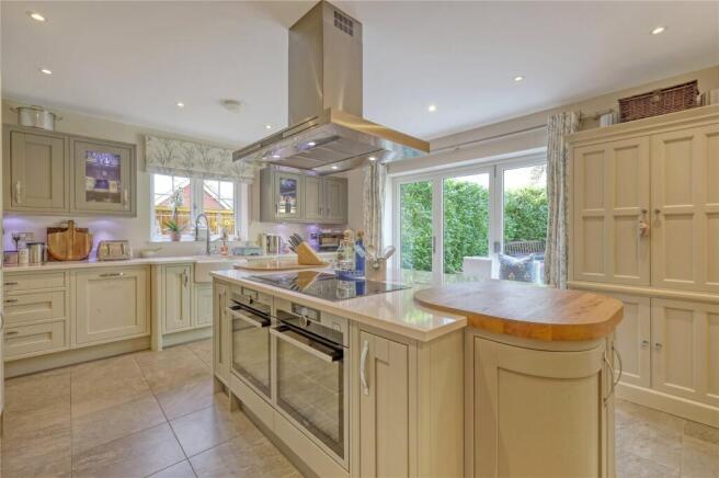 Kitchen/ Breakfast