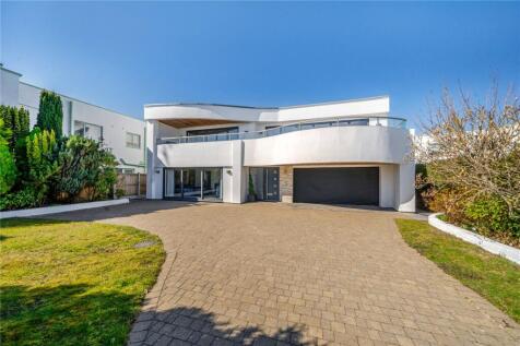 Cliff Way, Frinton-on-Sea, Essex, CO13