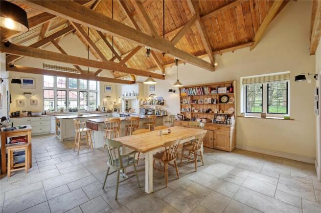 Kitchen/Breakfast Rm