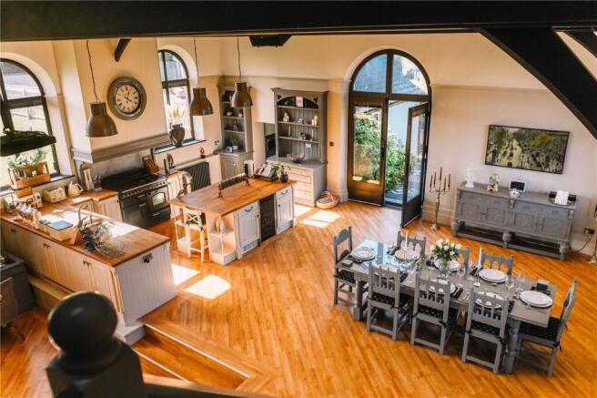Kitchen/Living Area