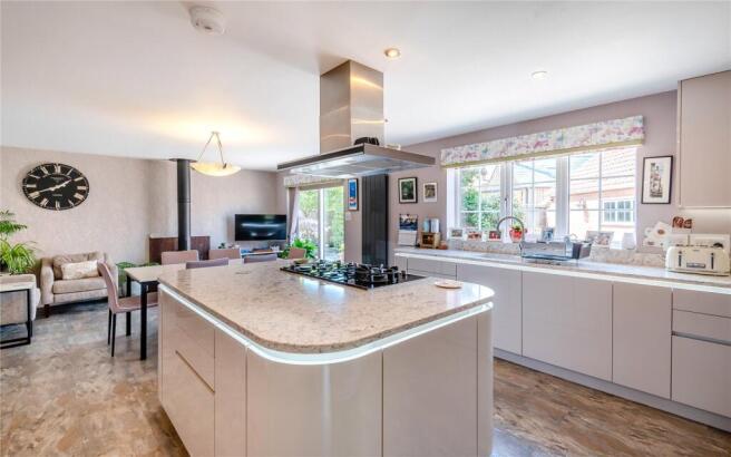 Kitchen/Dining Room