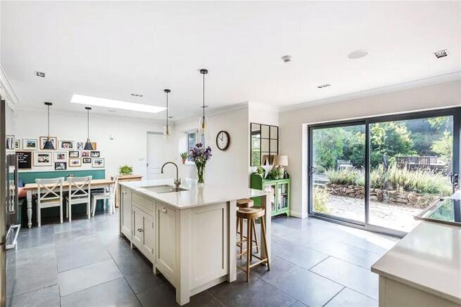 Kitchen/Breakfast Rm