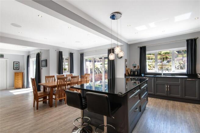Kitchen/Dining Room