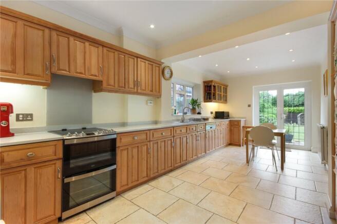 Kitchen/Breakfast Rm