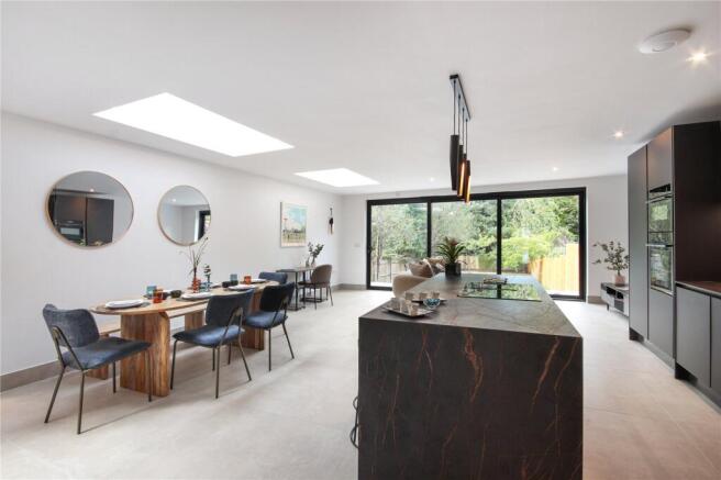 Kitchen/Family Rm