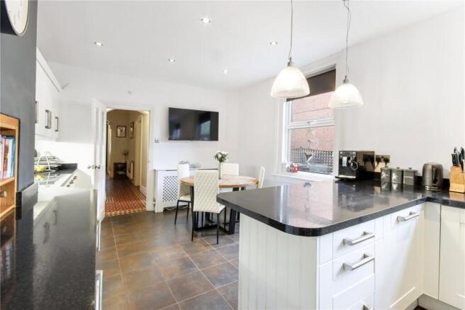 Kitchen/Breakfast Rm