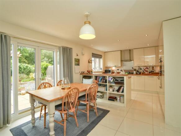 Dining Kitchen