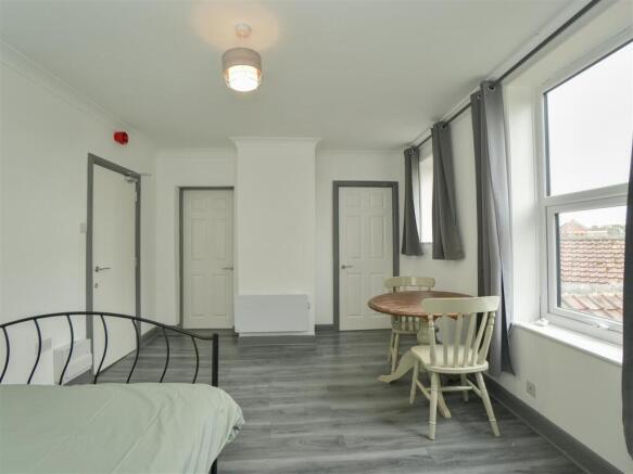 Open Plan Living/Bedroom