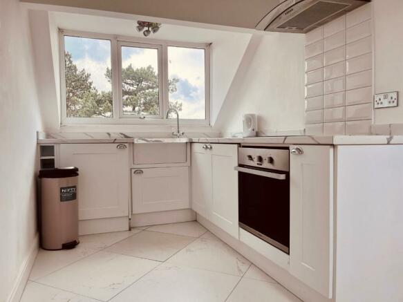 Kitchen & Dining Area