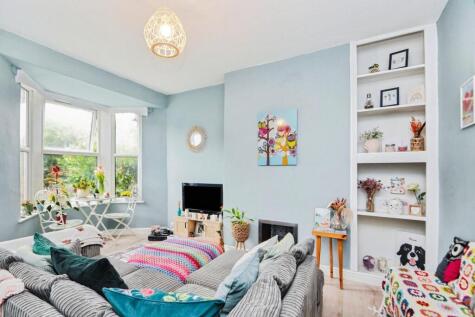 Mayfield Grove, Harrogate, HG1 5HD