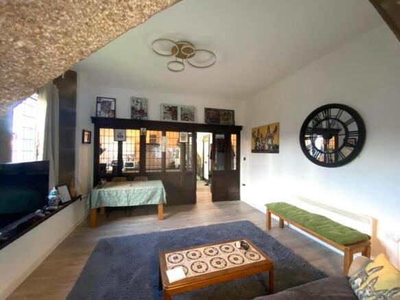 WhatsApp Image 2025-10-28 at 15.26.48 (5).jpeg