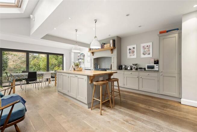 Kitchen/Reception