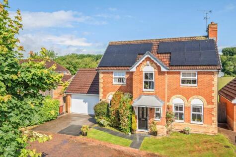 Osprey Close, Collingham, Wetherby