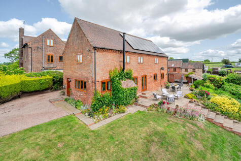 Oakwood Barn, Heightington