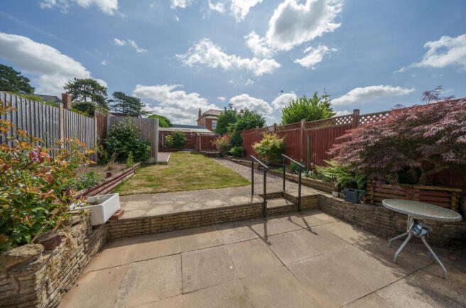 1305591-11-6852a4...