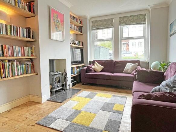 Lounge/Dining Room