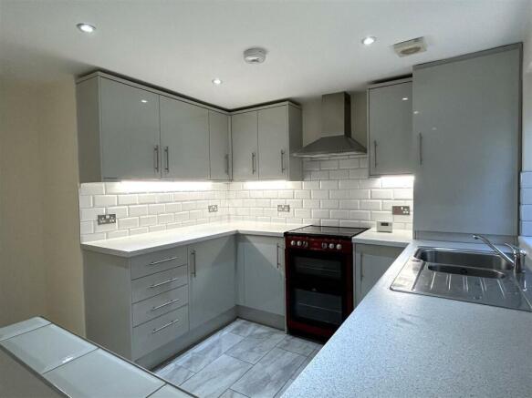 kitchen (2).JPG