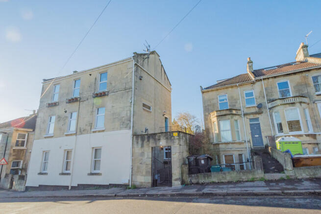 14a Station Road ...