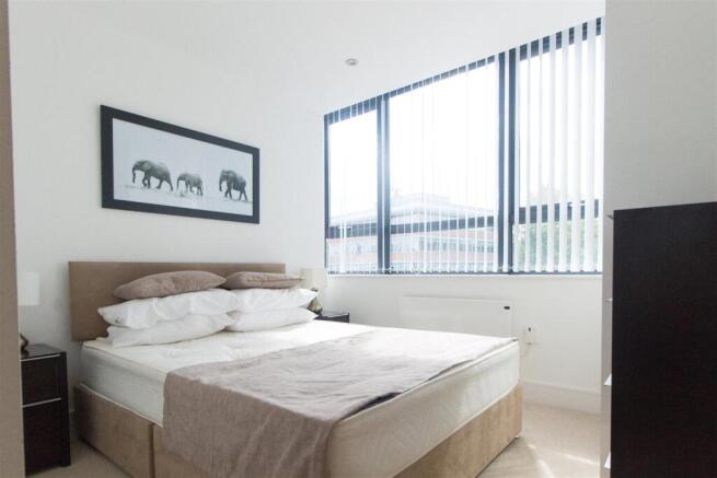 Bedroom 1.jpg