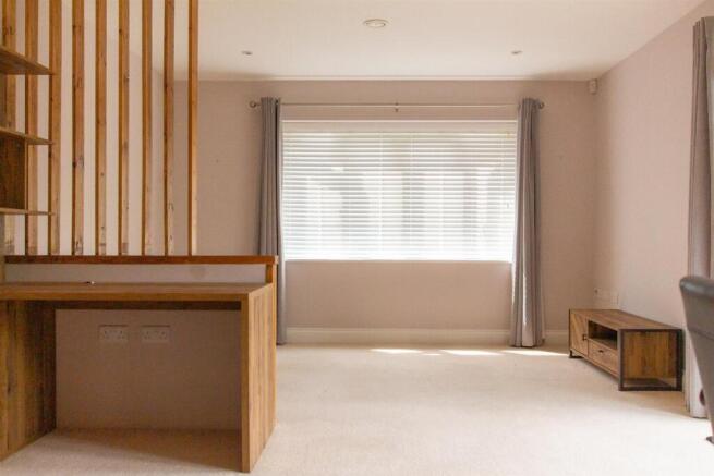 4 Ansty Cross - living room-3.jpg