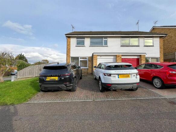 46 MArle Av - Front.jpg