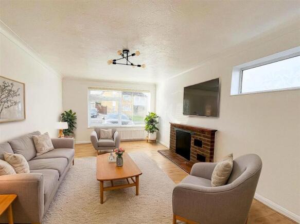 aHuB2gh9cEy9feNt7BIQwg - Living Room - Scandinavia