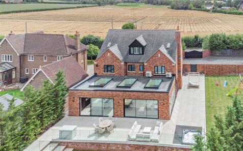 Shrewsbury Road, Edgmond, Newport, Shropshire, TF10