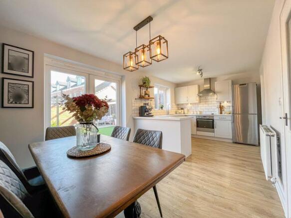 KITCHEN/DINER