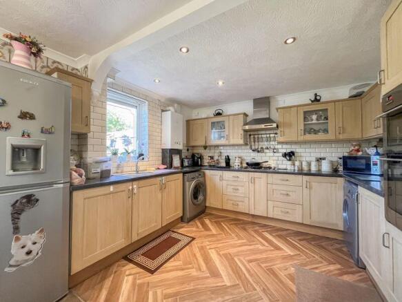 KITCHEN/DINER