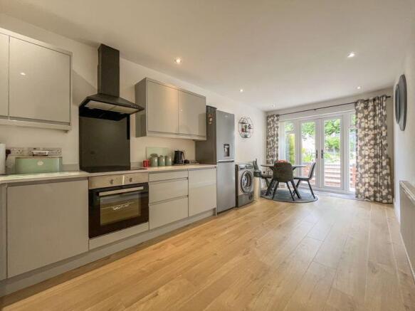 KITCHEN/DINER