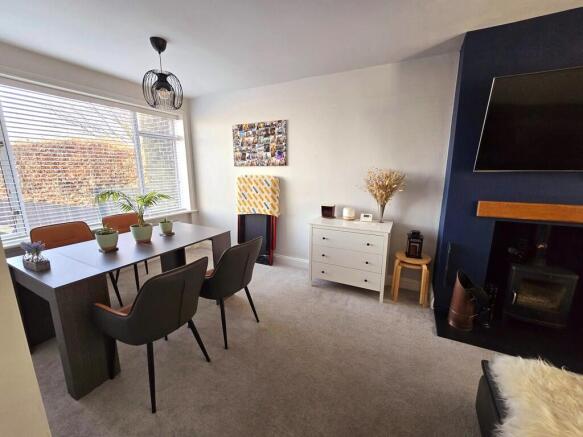 Loungedining room