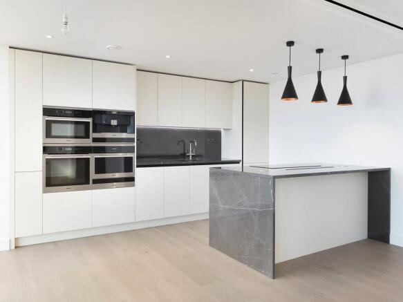 Admiralty House, E1w