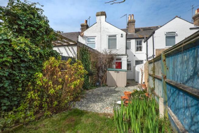 Island Wall, Whitstable