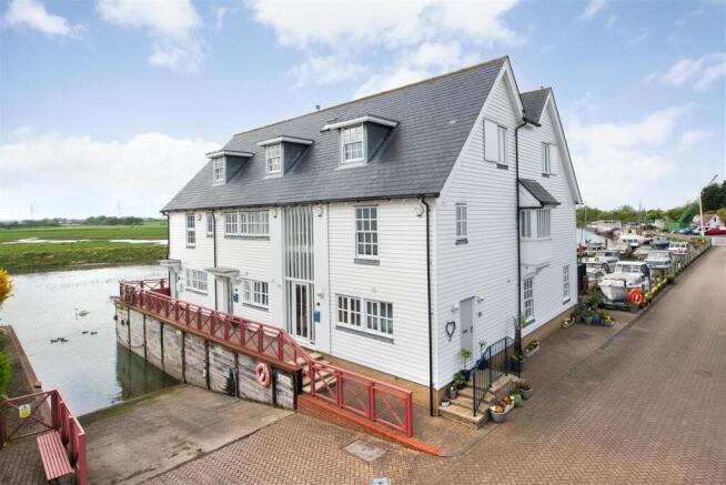 North Quay, Conyer, Sittingbourne