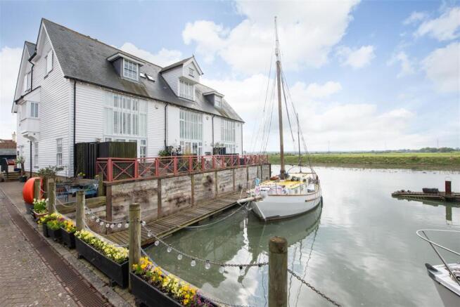 North Quay, Conyer, Sittingbourne