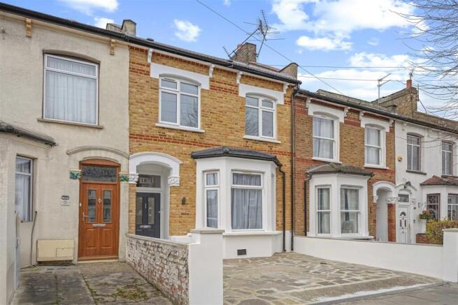 Whittington Road, London