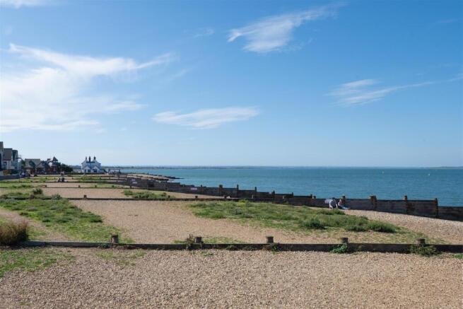 Island Wall, Whitstable